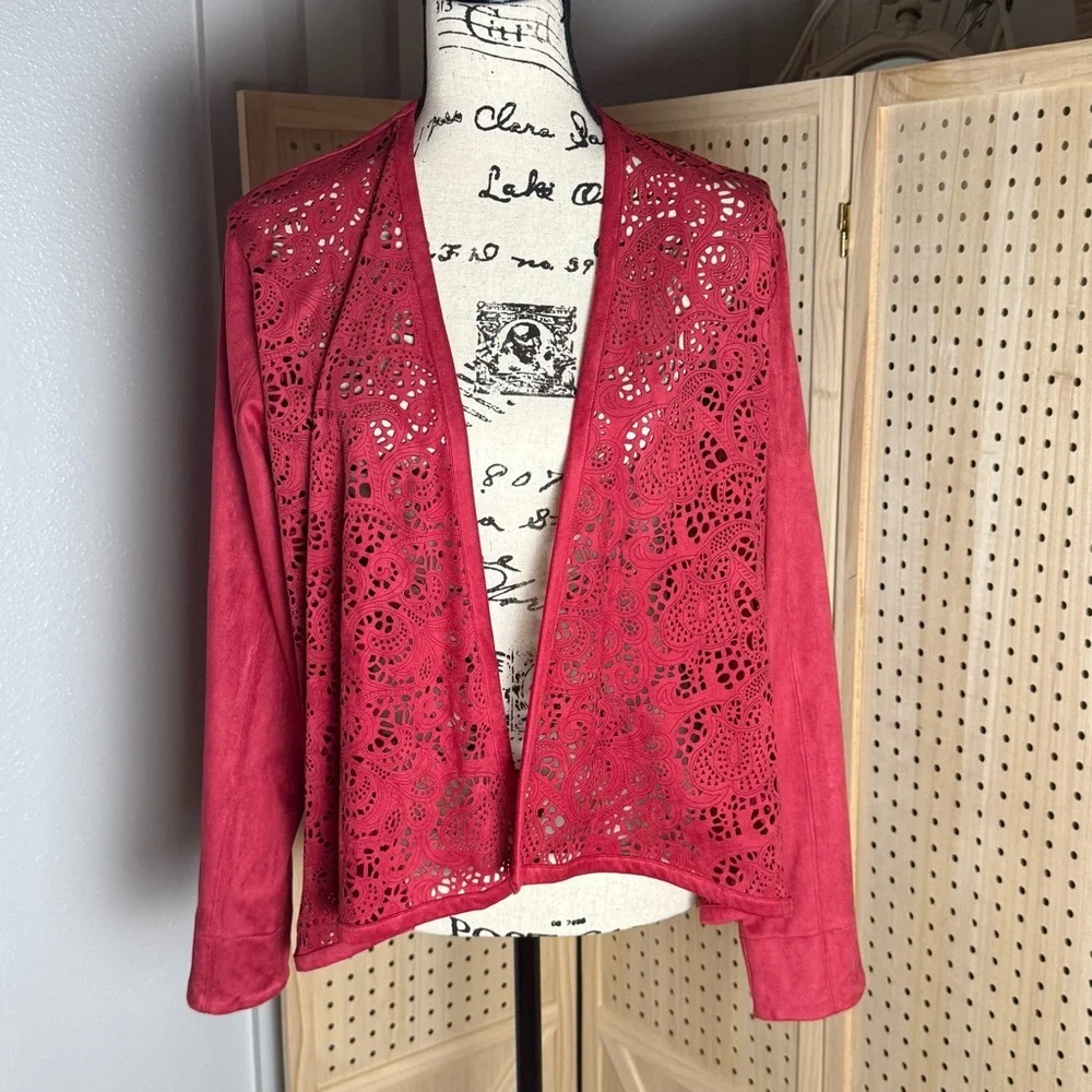 Erin‎ London Laser Cut Faux Suede Open Front Jacket – Red | Size 8, faux suede - Picture 2 of 9